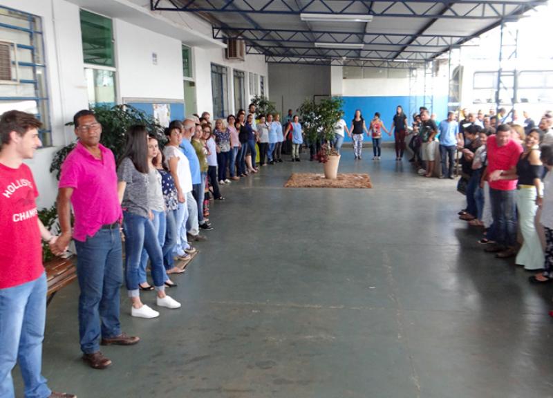 Servidores  participam de reflexão sobre a Páscoa