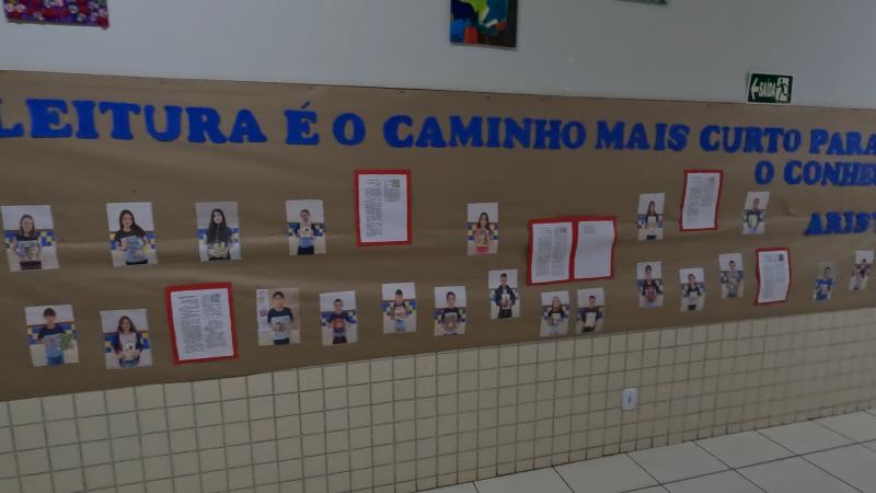 Mostra Literária -  Noite de Autógrafos 5º Ano