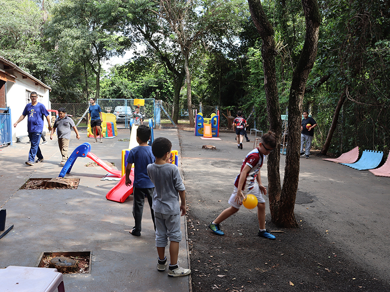 Centro Fênix homenageia crianças autistas no Dia Mundial da Conscientização do Autismo