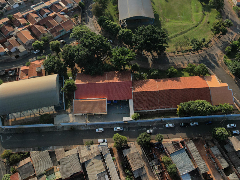 Final de semana é tempo de cuidar das escolas!