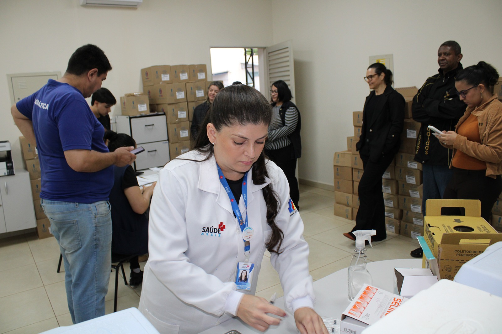 Secretarias Municipais da Educação e da Saúde promovem Atualização Vacinal dos Servidores