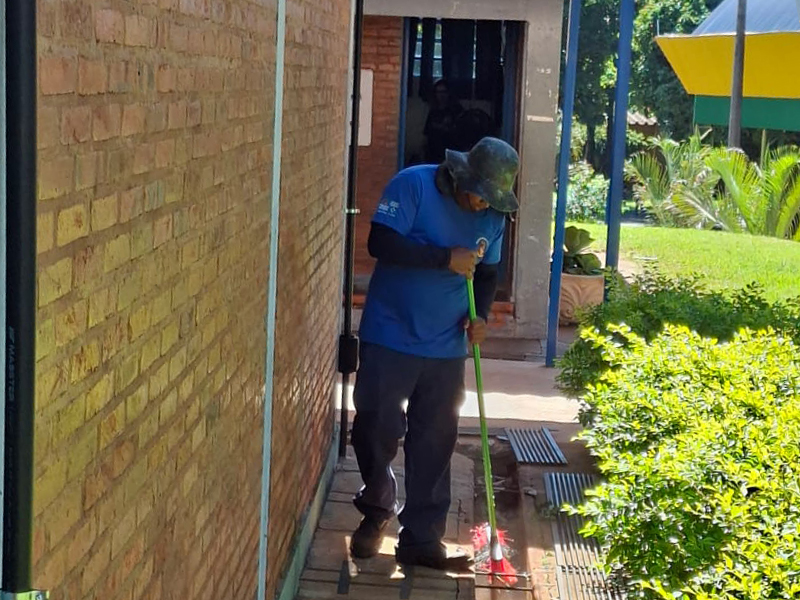 Final de semana também é dia de trabalho nas escolas!