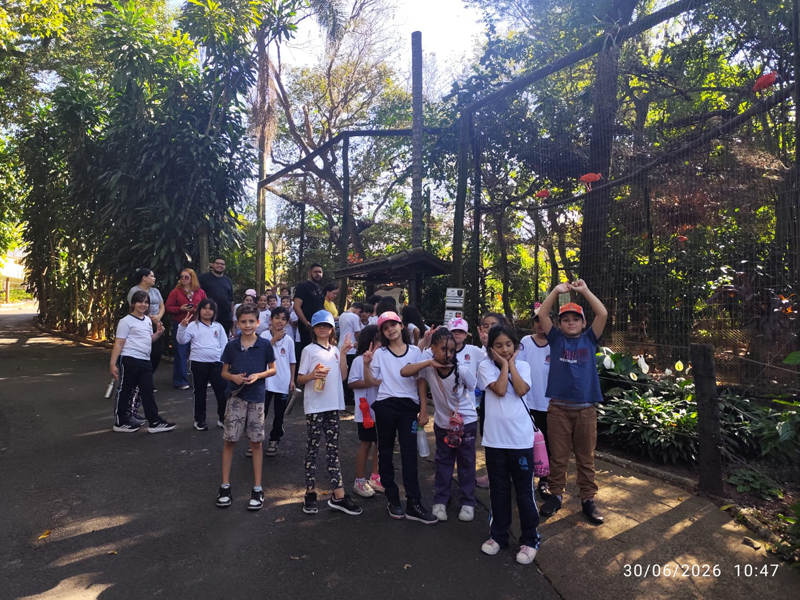 Aprendizagem viva: alunos da EMEIF Prof. Darcy Ribeiro exploram a biodiversidade no Zoológico de Bauru