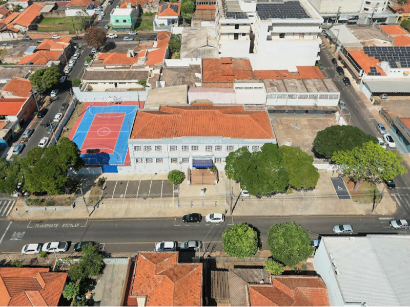 Final de semana é tempo de cuidar das escolas!