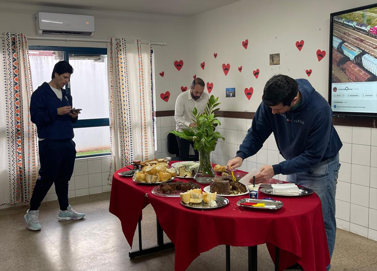 Café da Manhã Reúne Famílias na EMEI Prof.ª Adelina Petrini Bolfarini